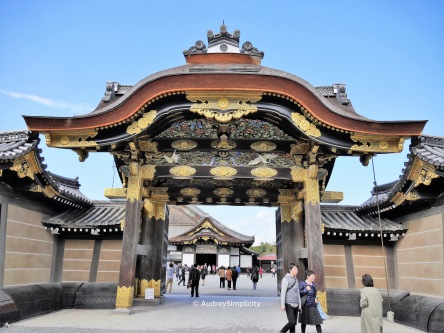 Kara-mon to Nimomaru Palace